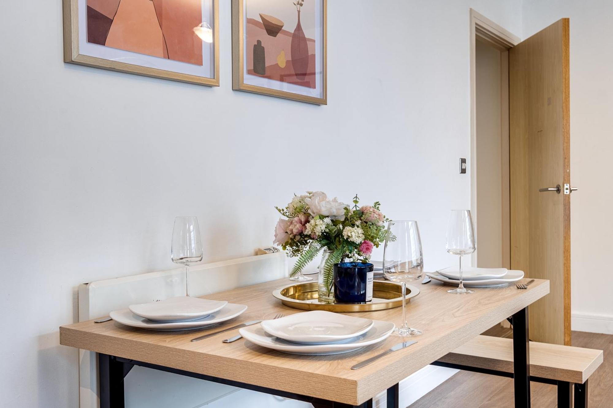 Ultra Stylish 2 Bedroom Apt Centrally Located Бирмингем Экстерьер фото