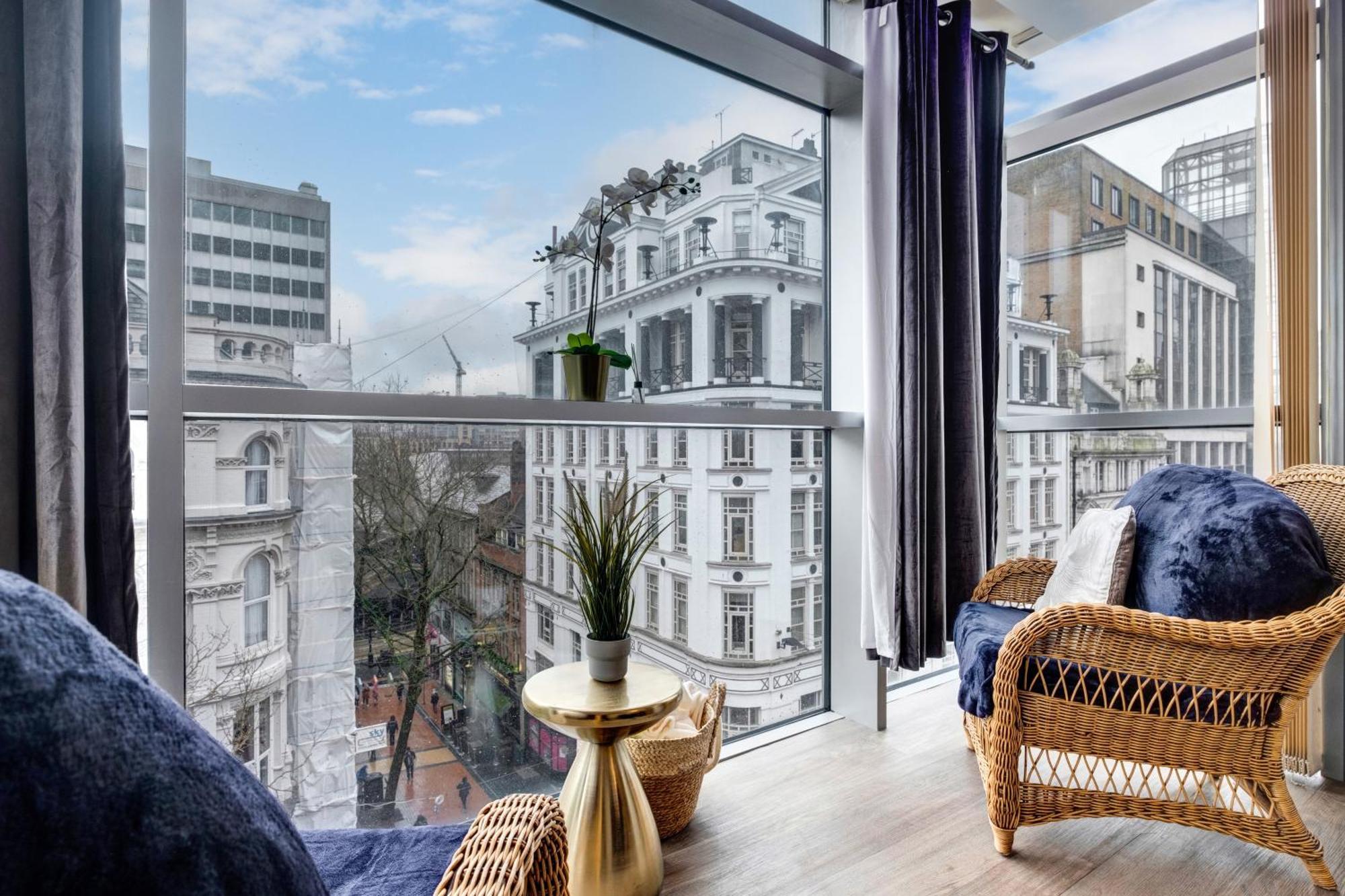 Ultra Stylish 2 Bedroom Apt Centrally Located Бирмингем Экстерьер фото