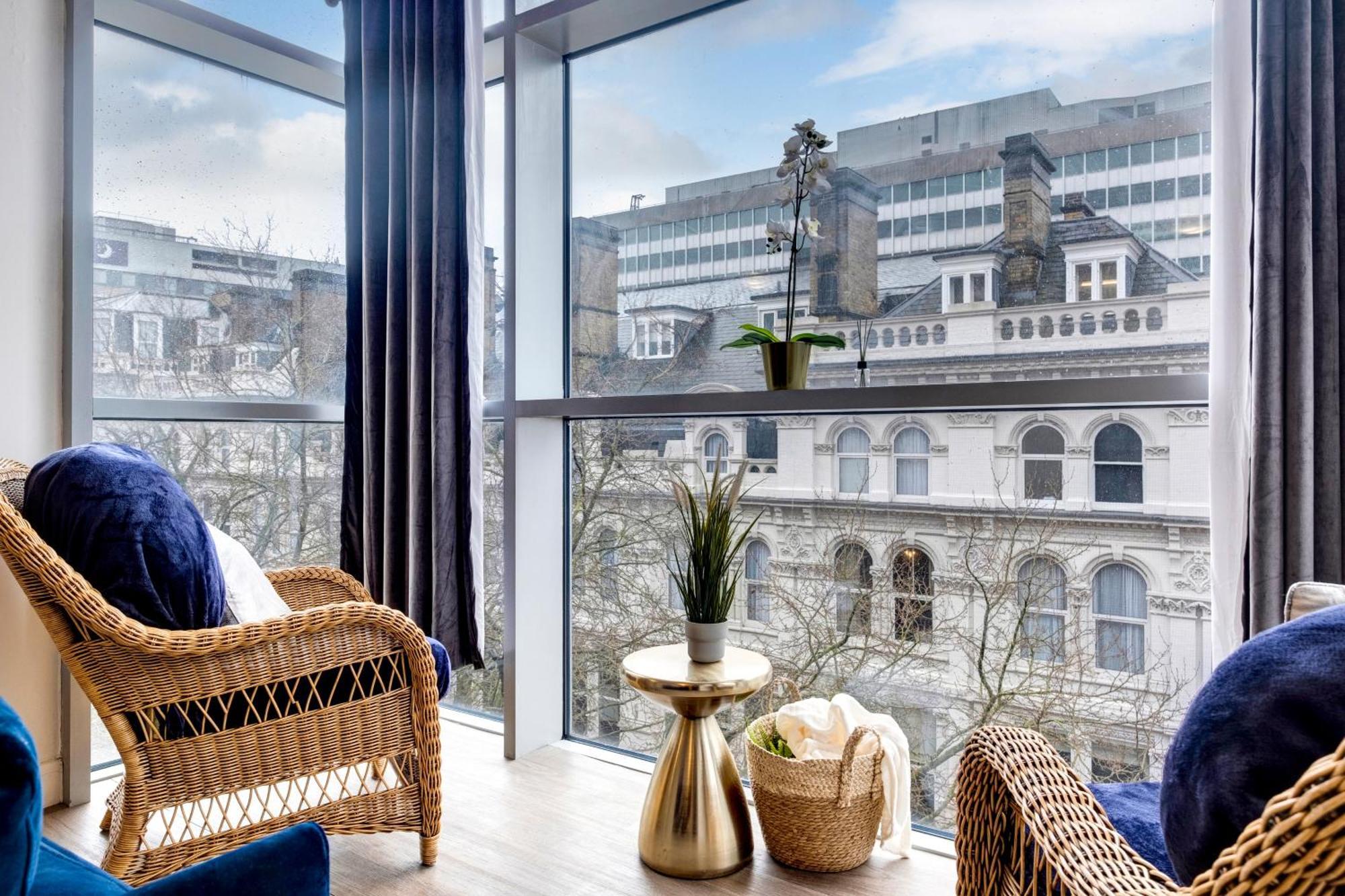 Ultra Stylish 2 Bedroom Apt Centrally Located Бирмингем Экстерьер фото